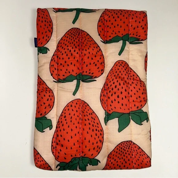 Baggu Strawberry Print Puffy Hook & Loop Tablet Sleeve Pouch - Picture 2 of 12